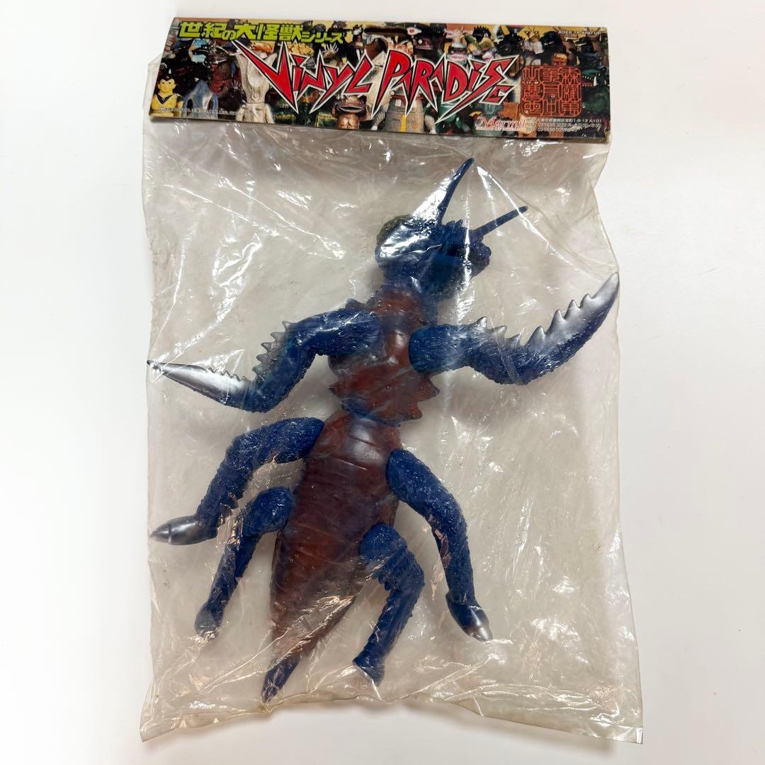 マーミット　世紀の大怪獣シリーズ　ビニパラベビー　カマキラス　ソフビ　フィギュア