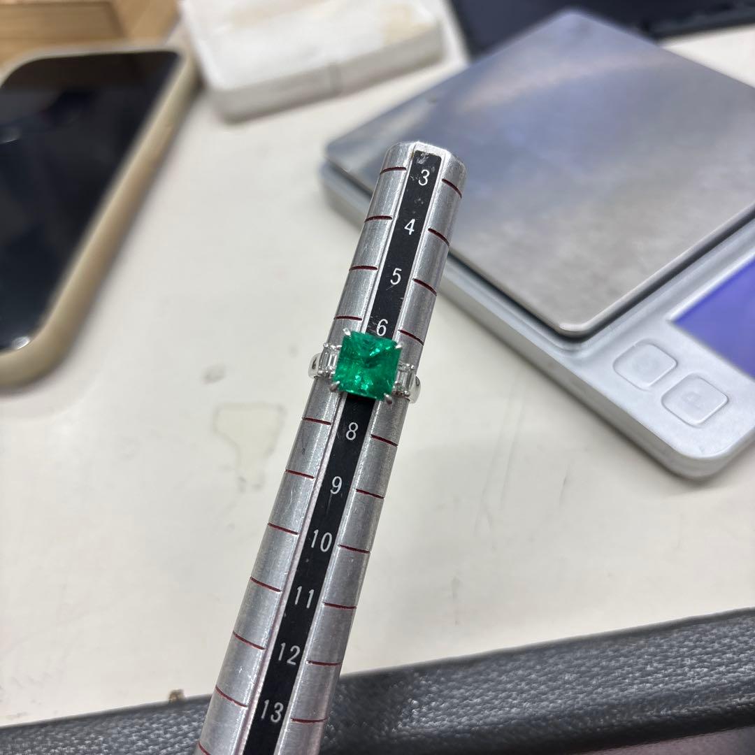 B5643 エメラルド2.74ctダイヤモンド0.38ctリングpt900