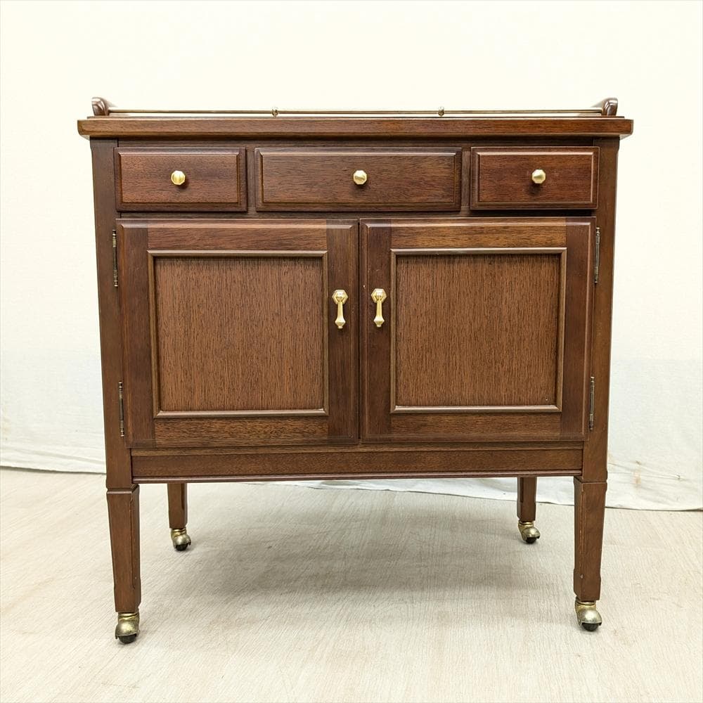 マルニ　地中海　キャビネット　ワゴン　サイドボード　コンソール　飾り棚　多目的