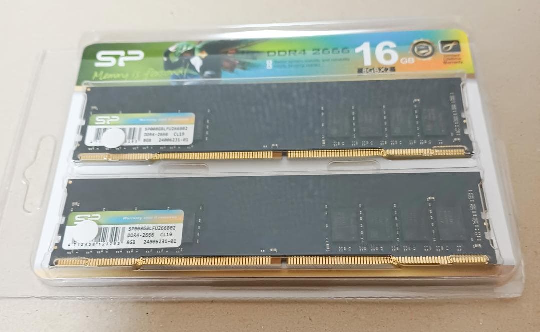 動作品SP DDR4 2666MHz 8×2　16GB メモリ