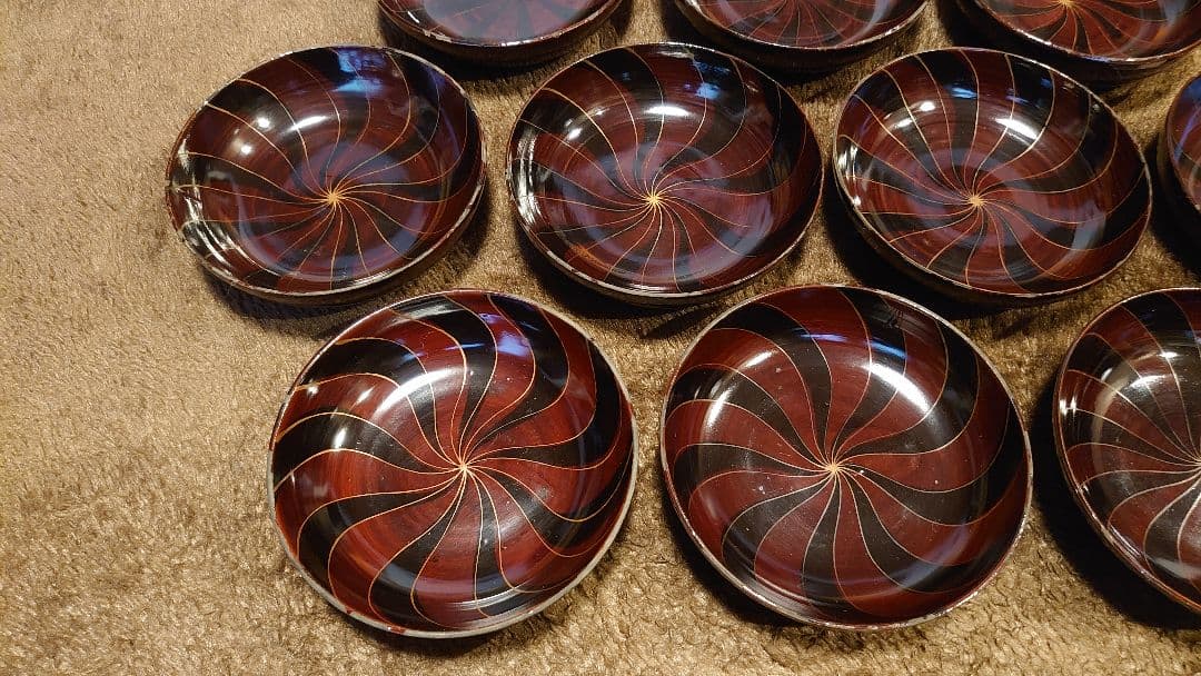 輪島塗　漆器　金蒔絵　蒔絵　ひねり文様　豆皿　菓子皿　１０客