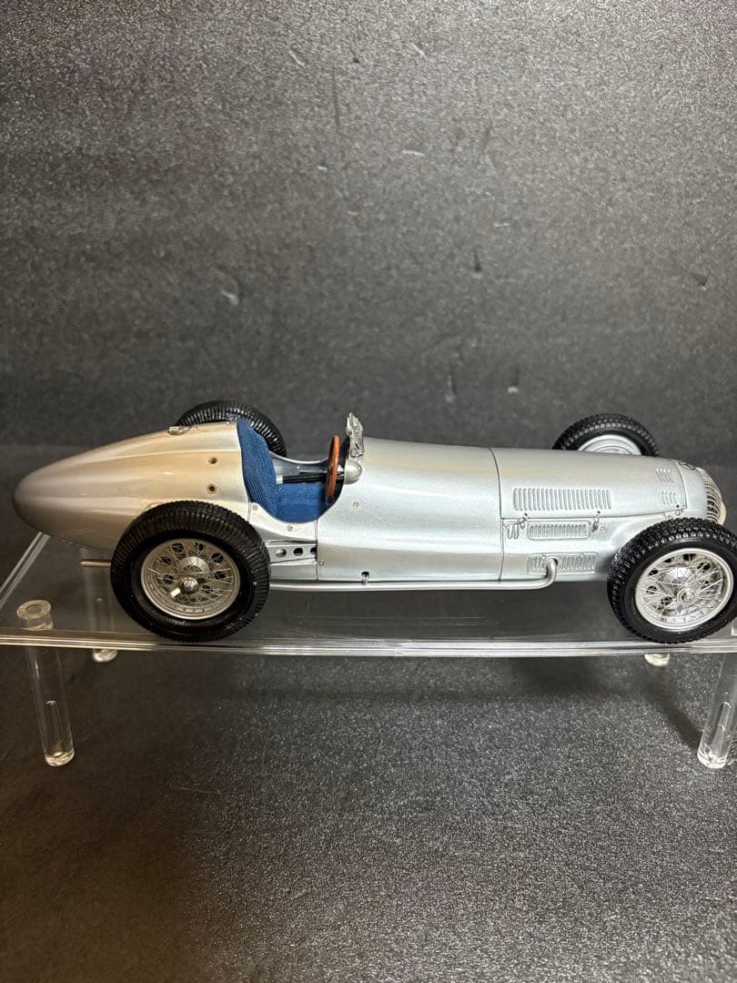 CMC 1/18 メルセデス・ベンツ W154 1938
