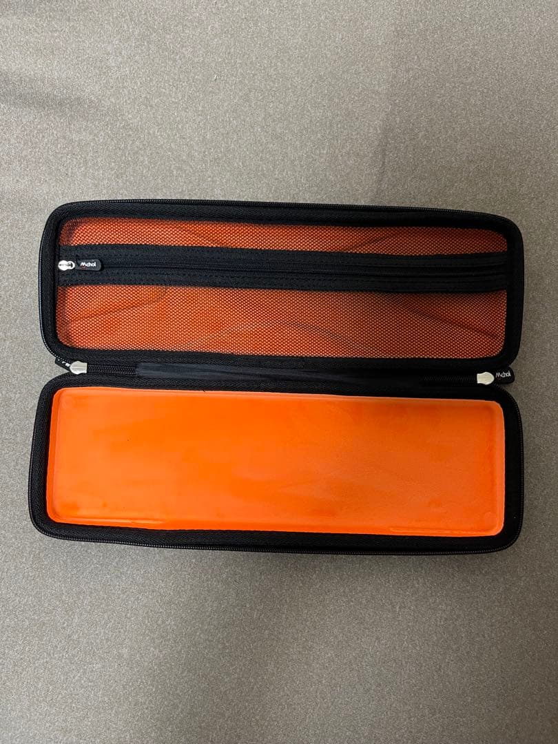 新品Hercules DJCONTROL STARLIGHT 持ち運びケース付き