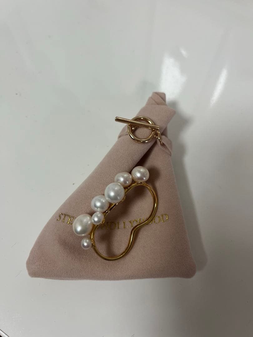 ステラハリウッド　バブルパールボリュームリング