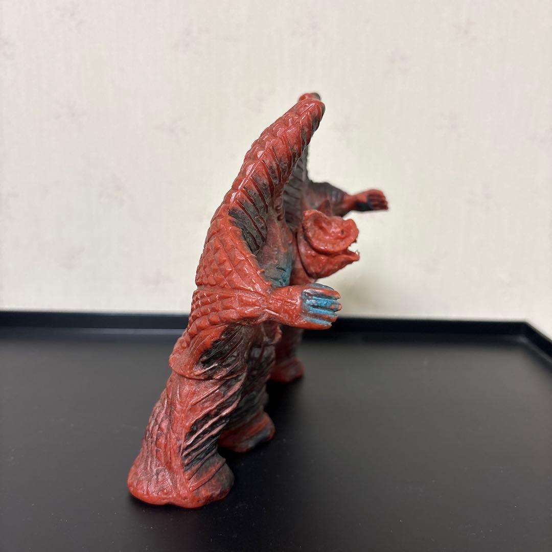 キングザウルスシリーズ　ペスター　ソフビ