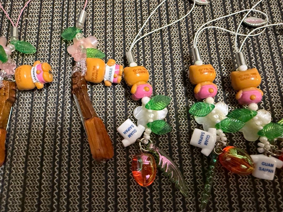 ご当地　日焼けキテイ ギターkitty 根付けストラップ グアムハワイ