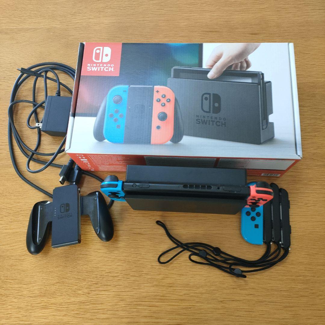 Nintendo Switch 本体　ジョイコン３個