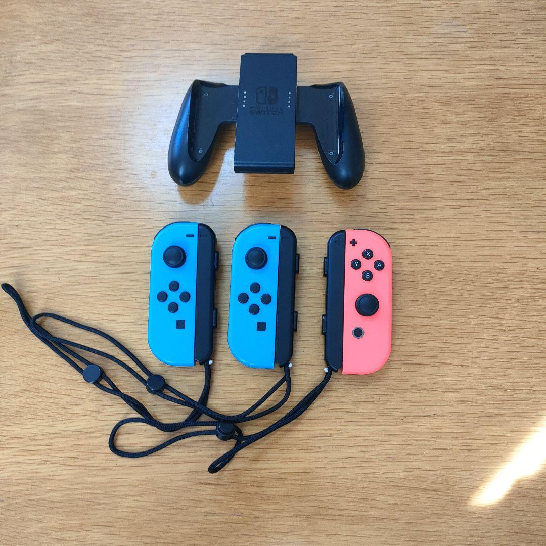 Nintendo Switch 本体　ジョイコン３個