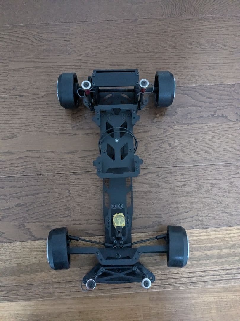 D−Like LP86シャーシ　PANDORA 86ボディ付き