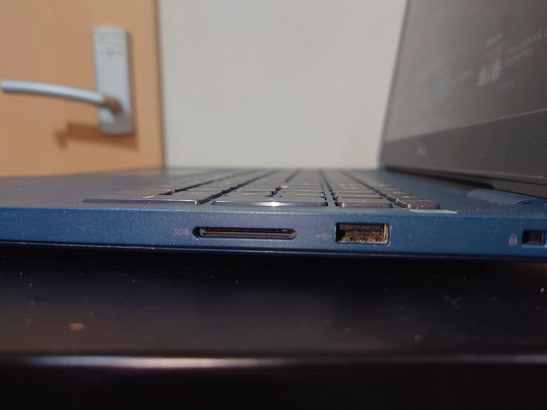 DELL inspiron 3501 11世代core i7搭載モデル