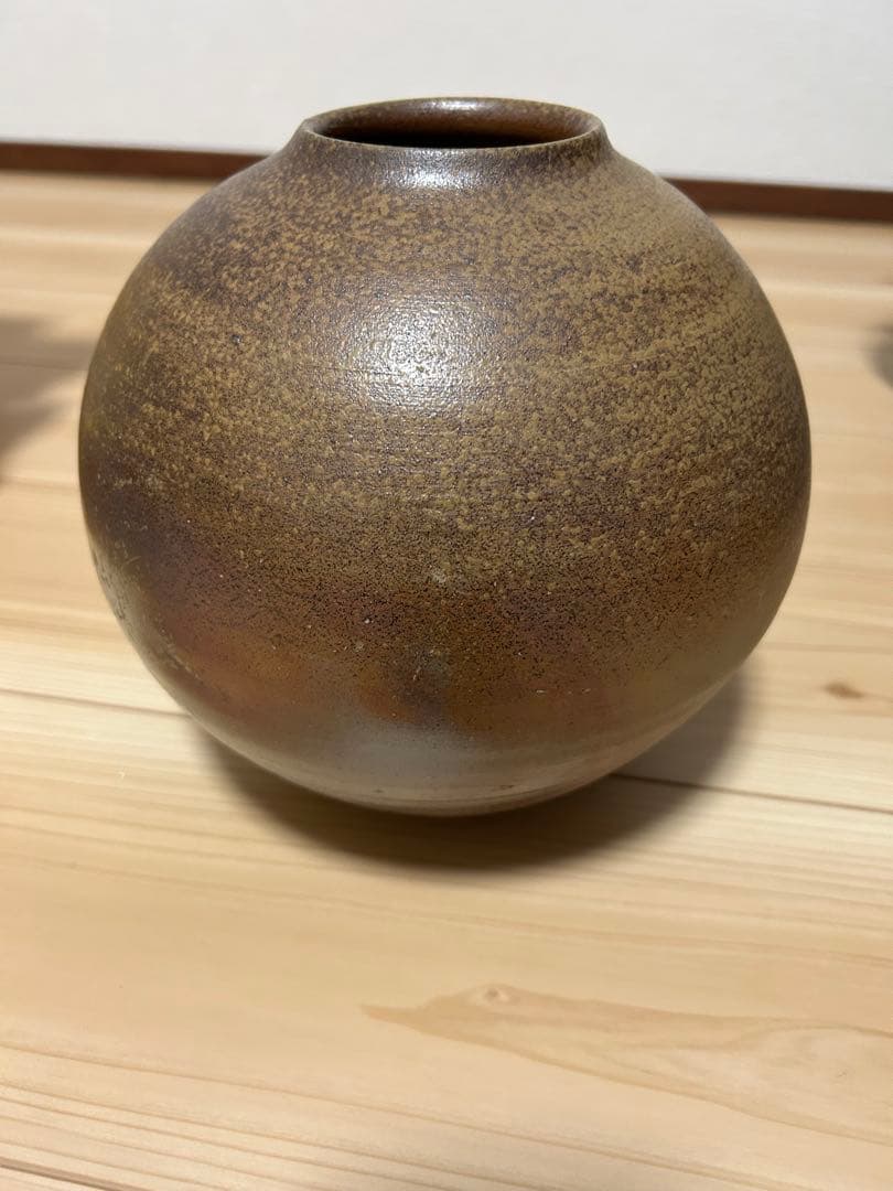 岡山県重要無形文化財【伊勢崎満】造　備前壺　共箱