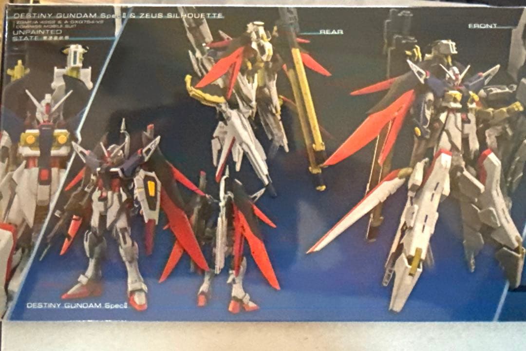 HG デスティニーガンダム SPECⅡ＆ゼウスシルエット