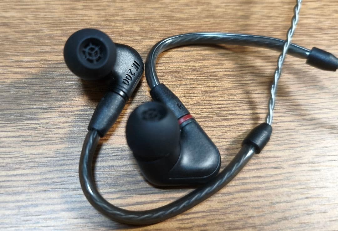 【真贋確認済】Sennheiser IE200 有線イヤホン ゼンハイザー