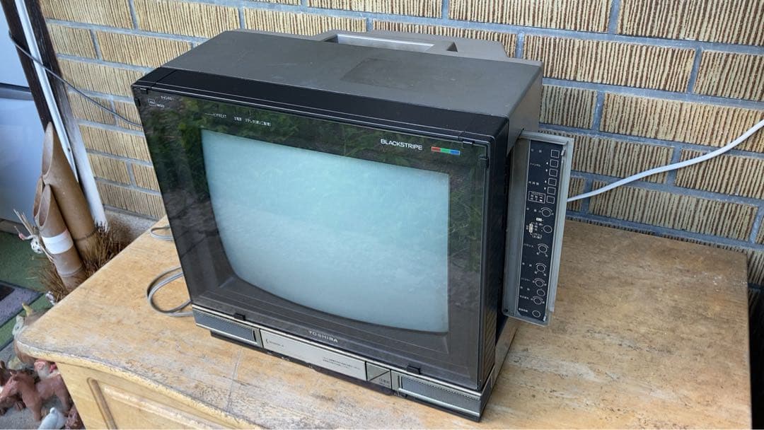 ブラウン管テレビ 1982年製 ブラック　引き取り5000円