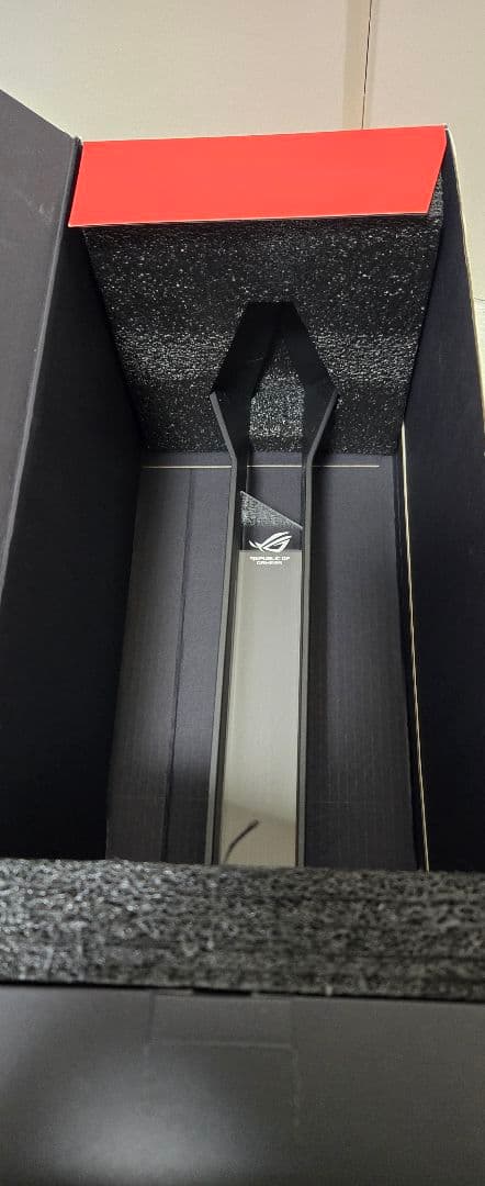 ASUS ROG Throne Qi ヘッドセットスタンド