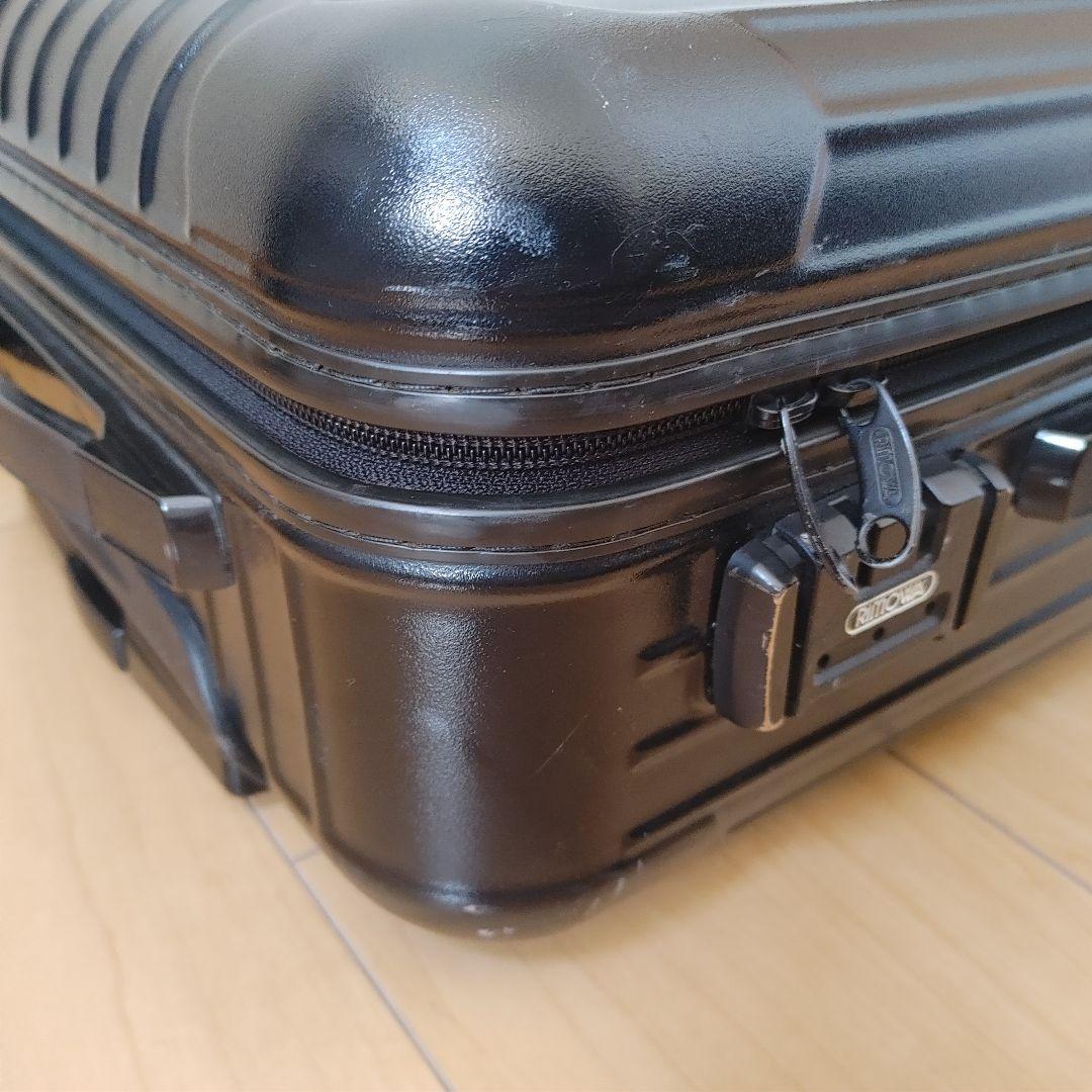 RIMOWA リモワ サルサ 機内持ち込み 2輪 キャリーケース 黒