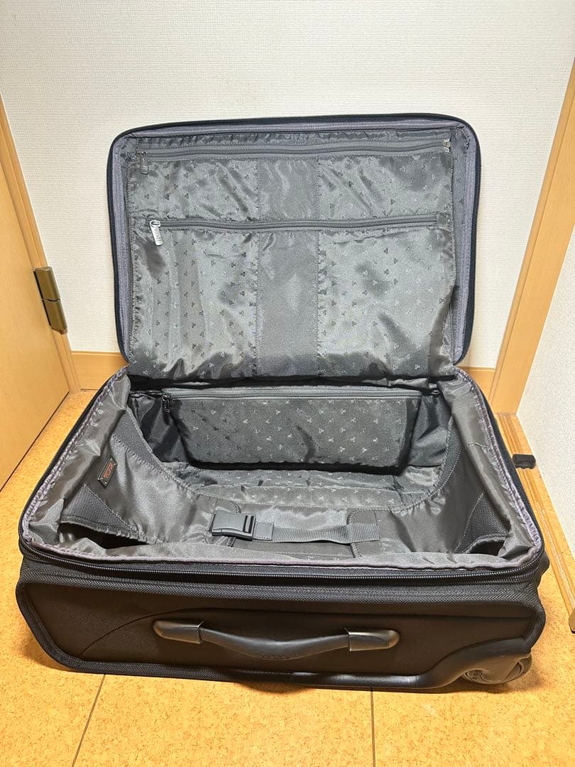 最終値下げ　TUMI スーツケース2輪