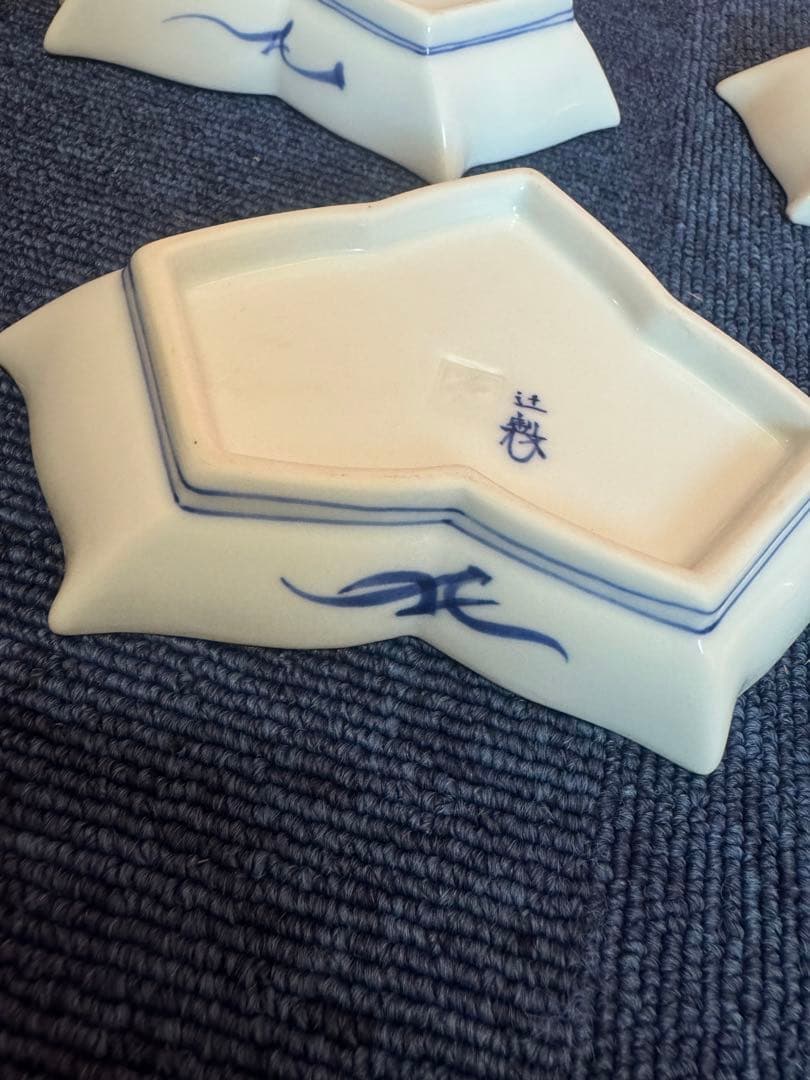 1892 宮内庁御用達『十四代 辻常陸』　辻製　染付兎文　変形皿　5客