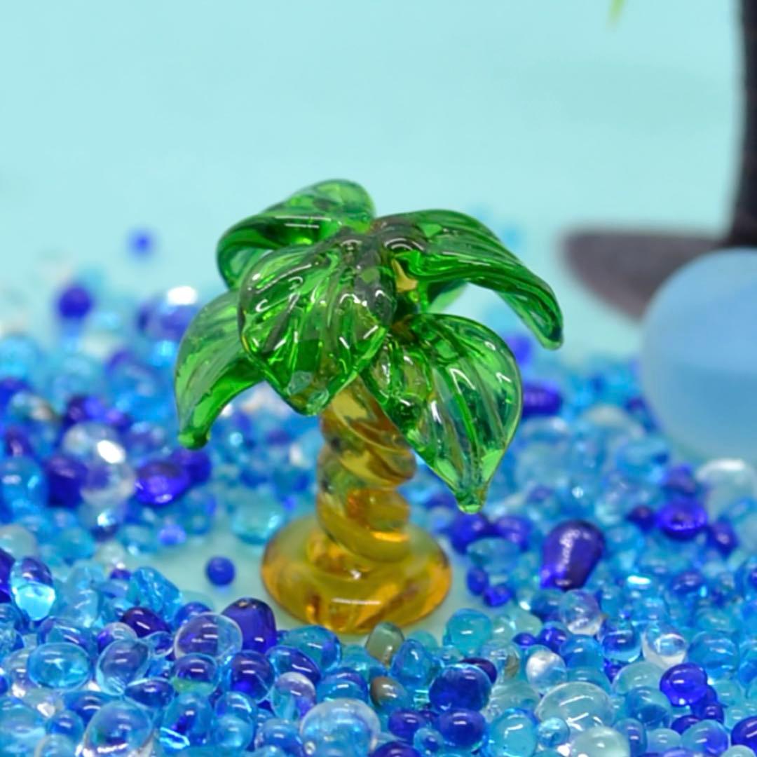 ヤシの木　ガラス細工　ミニチュア