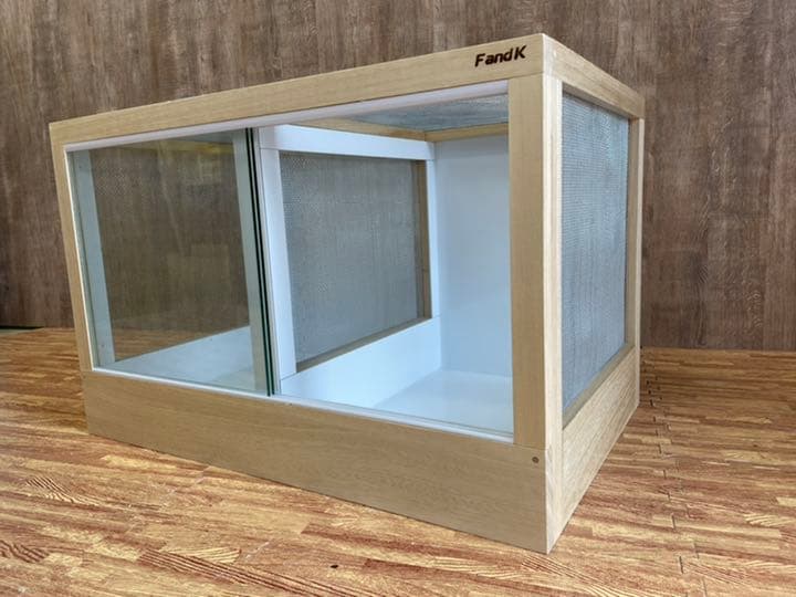 ＦandＫ爬虫類木製ケージ　カメレオン仕様