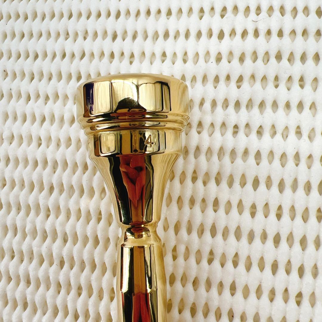 【ラスト新品】デニスウィック　トランペットマウスピース　Classic 4 GP