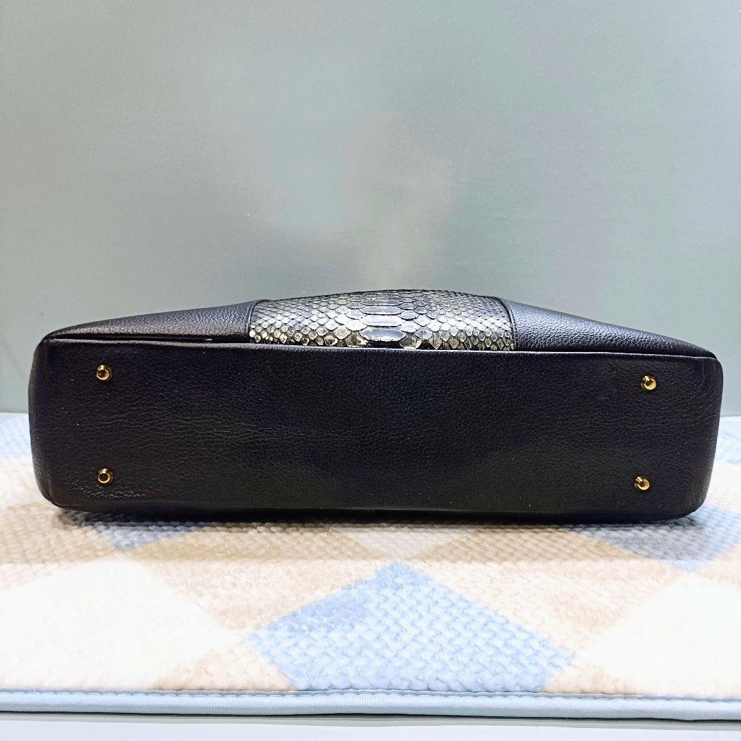 未使用 ATAO リュクス エルヴィ パイソン ブラック 2wayバッグ レザー