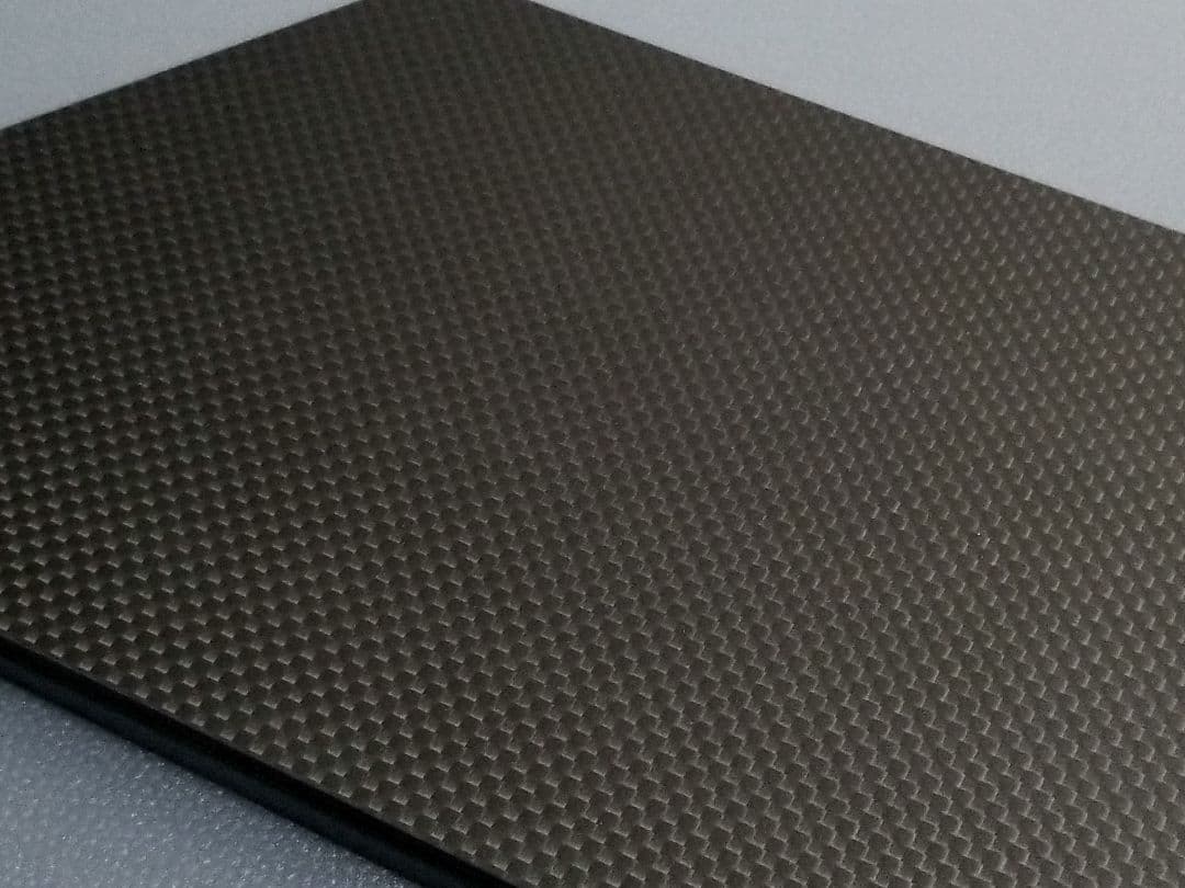 端材No.423　【CFRP素材】厚み約10ミリ　ドライカーボン・カーボン板