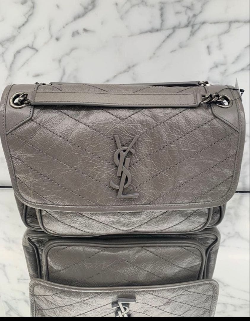 S*h様 サンローランニキ　ミディアム　スライドチェーンバッググレー