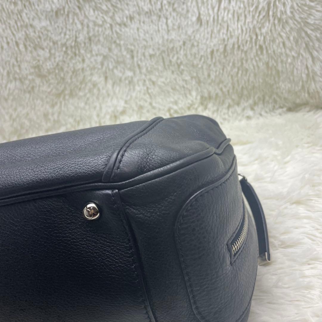 【美品】トッズ ワンショルダーバッグ キューブ オールレザー スタッズ 黒