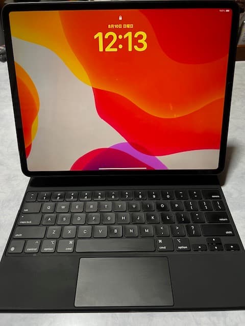 iPad Pro 12.9（第４世代）+ Magic Keyboard セット