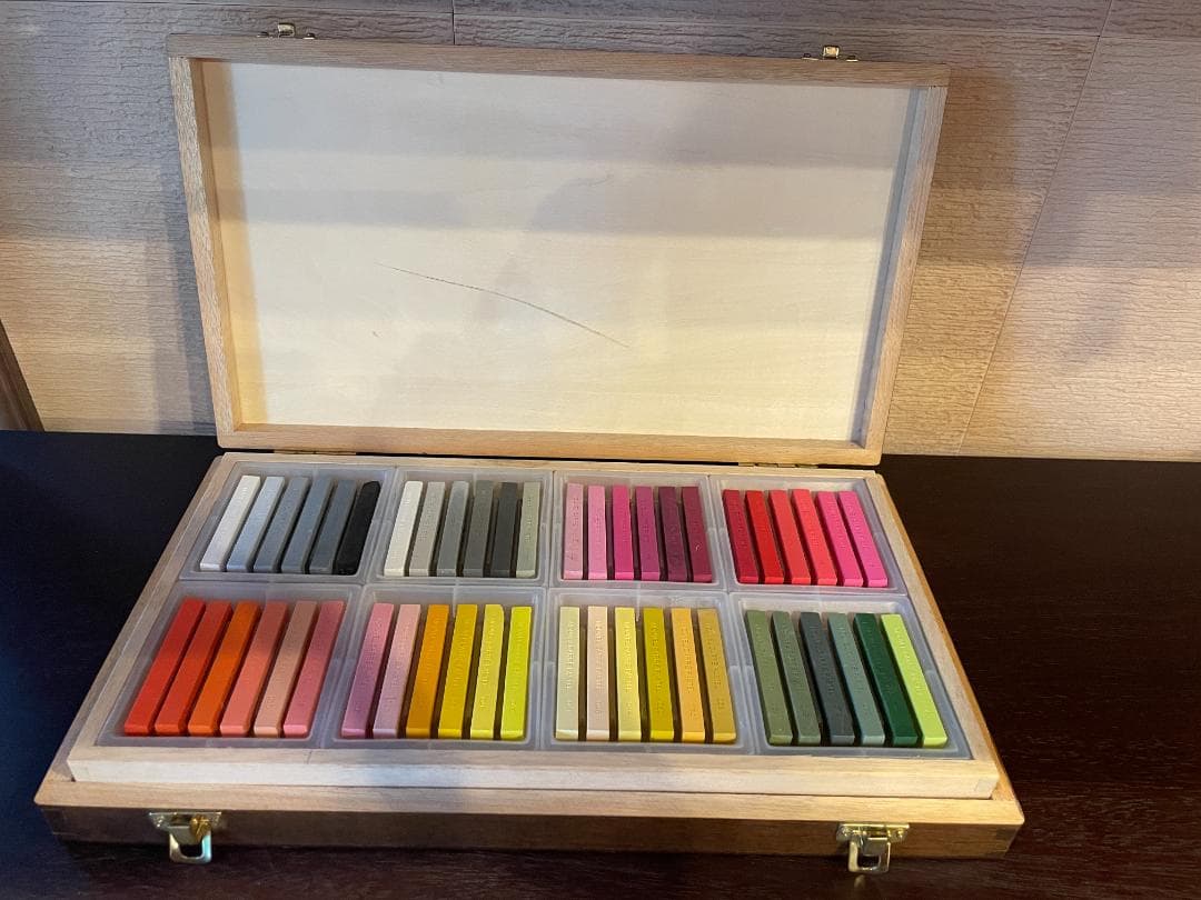 超美品❣️ヌーベルカラーパステル 96色セット ￼木箱入り ターレンスジャパン