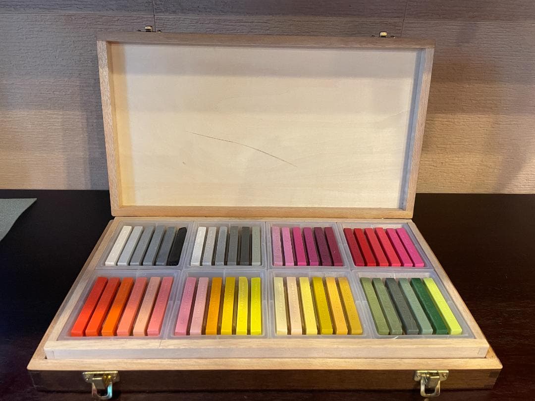 超美品❣️ヌーベルカラーパステル 96色セット ￼木箱入り ターレンスジャパン