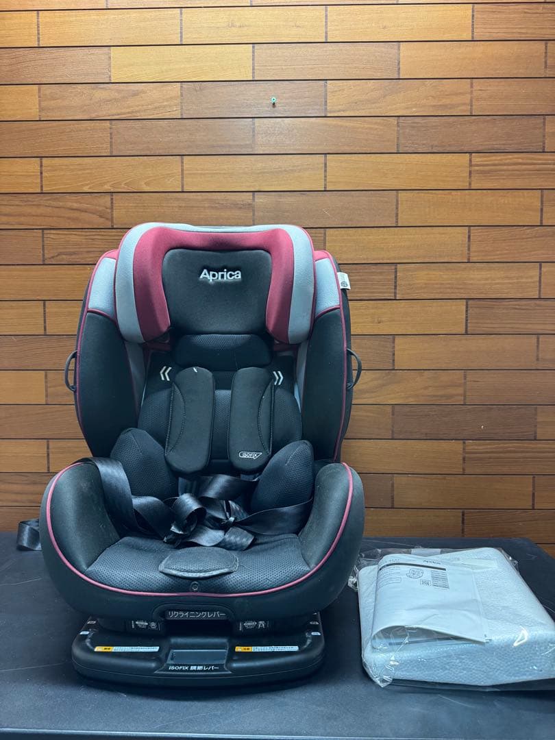 アップリカ フォームフィット チャイルドシート ISOFIX