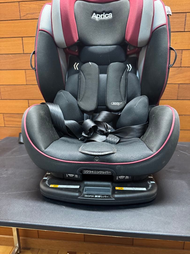 アップリカ フォームフィット チャイルドシート ISOFIX