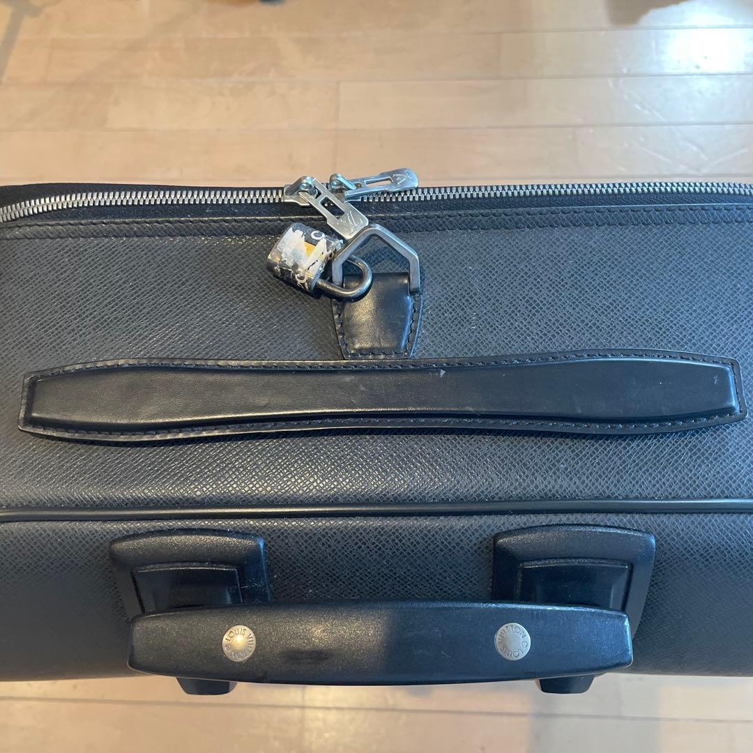 Louis Vuitton ブラックレザー キャリーケース