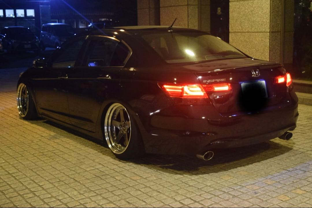 インスパイアcp3ファイバーテールライト