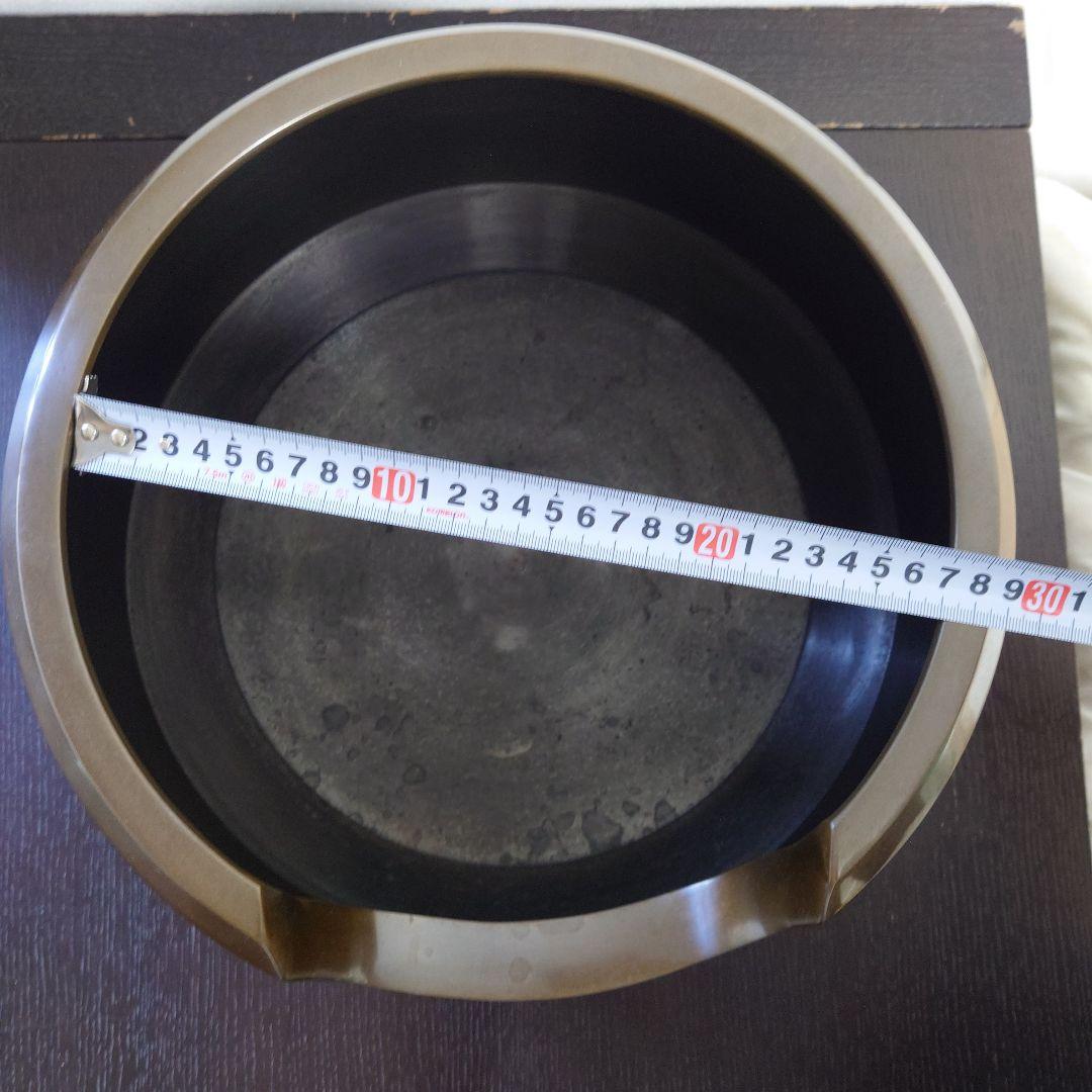 茶道具　唐銅風炉