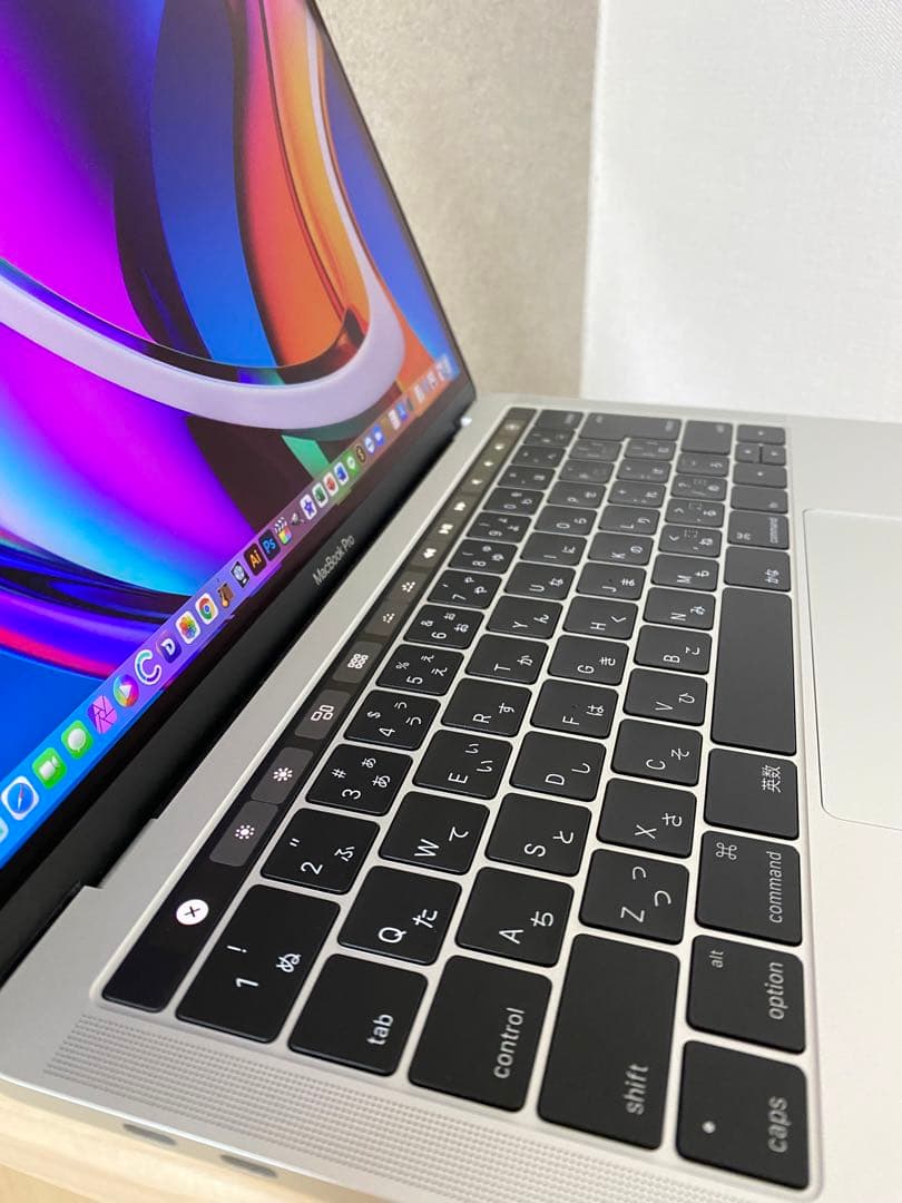 専用 MacBook Pro 16GB 指紋認証、タッチパネル／Office