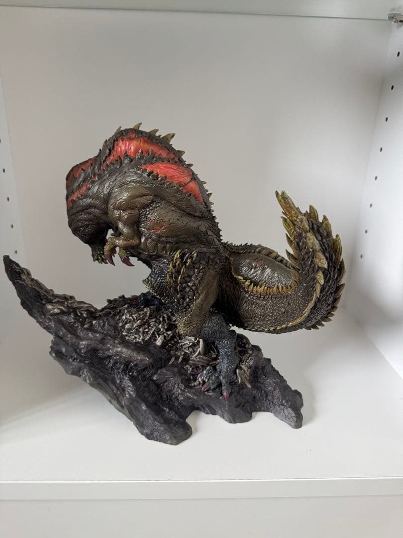 モンスターハンター　イビルジョー　フィギュア