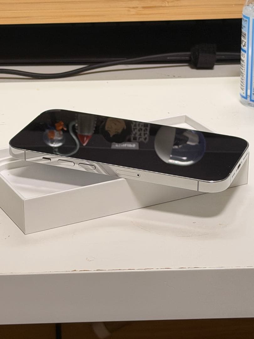 Apple iPhone 14 Pro シルバー 本体