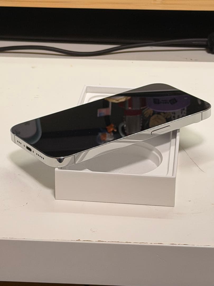 Apple iPhone 14 Pro シルバー 本体