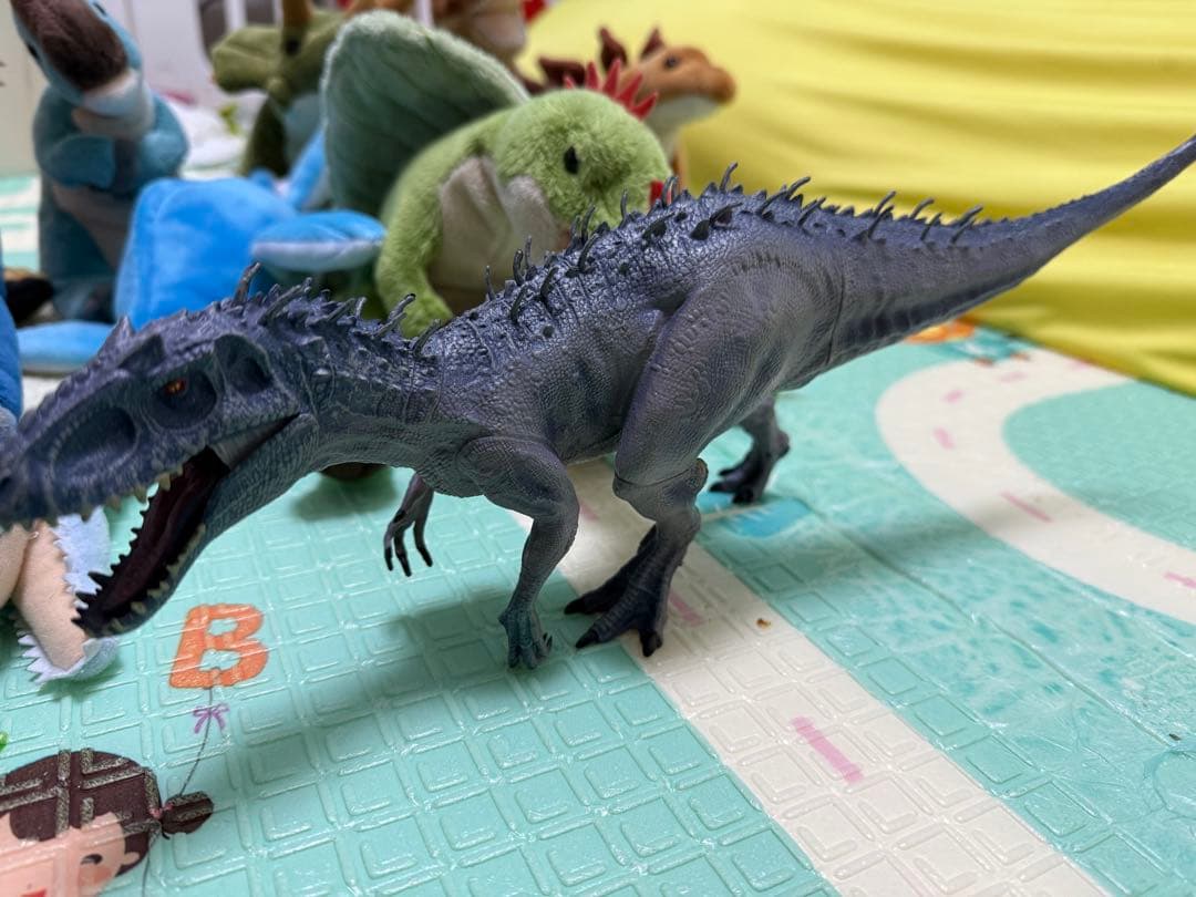 カロラータ 恐竜 ぬいぐるみ まとめ売り