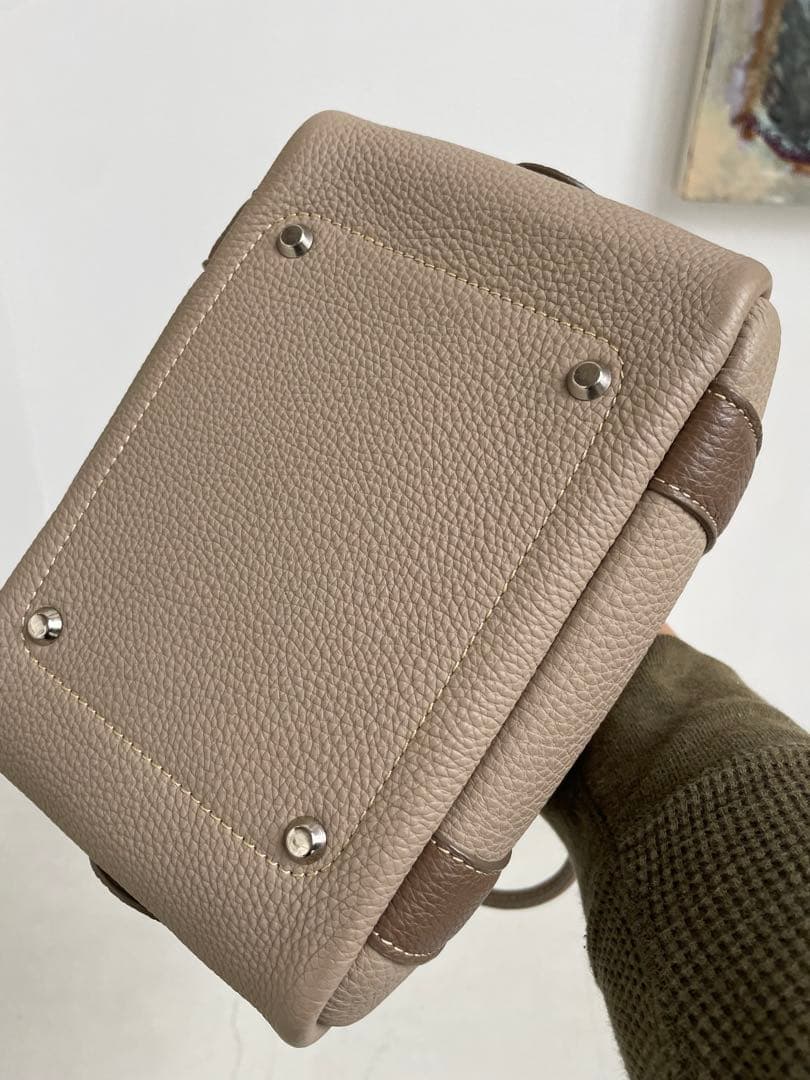 す*り様 ル・ボナー　コンフェッティ　外観美品　内部にペン跡あり