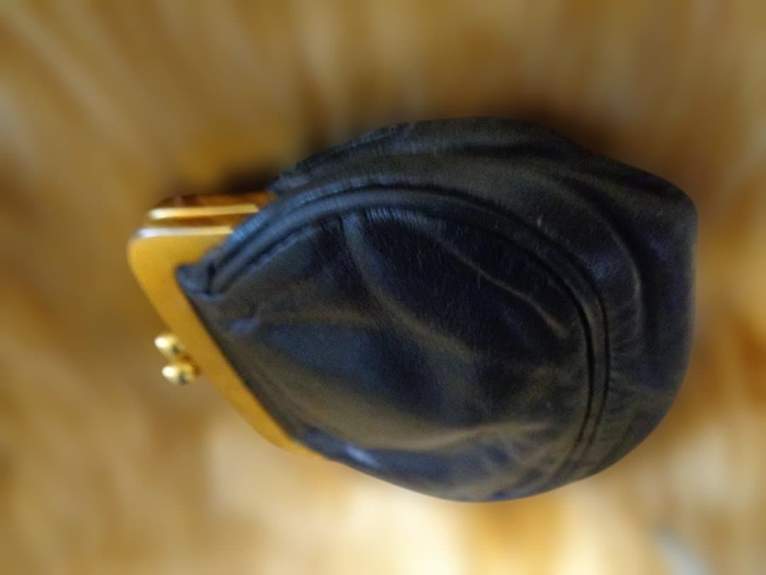 PRADA ブラック レザー がま口 ケース