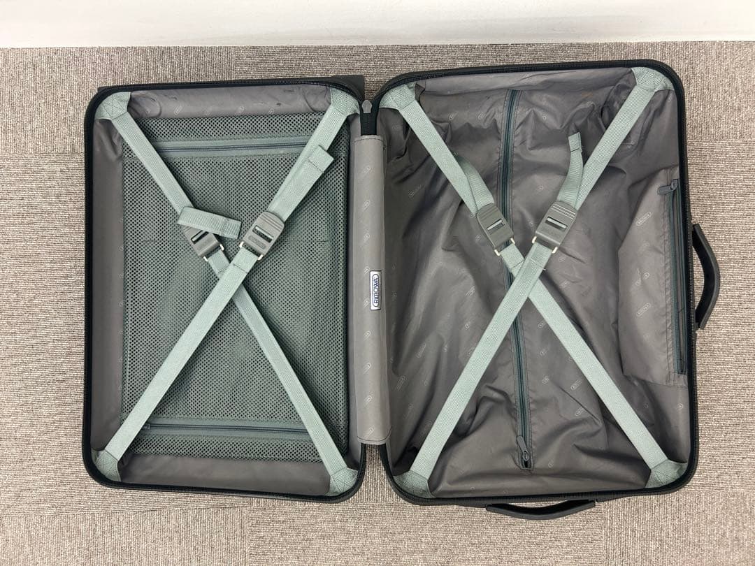 リモワ　サルサ　機内持込サイズ　ブラック　キャリーケース TSAロック付き