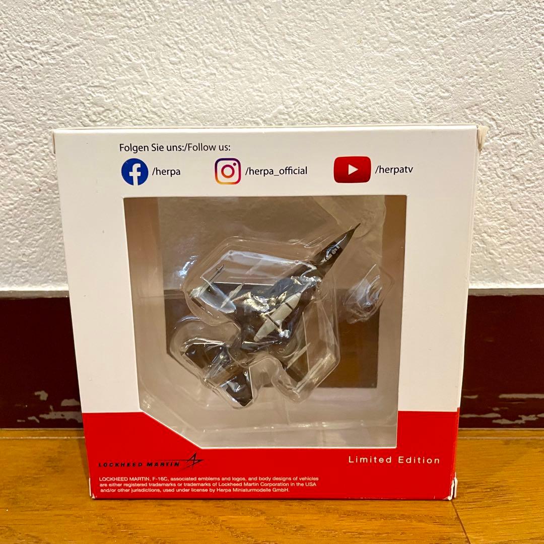 【未使用品】HERPA 1/200 F-16C AGGRESSOR WRAITH