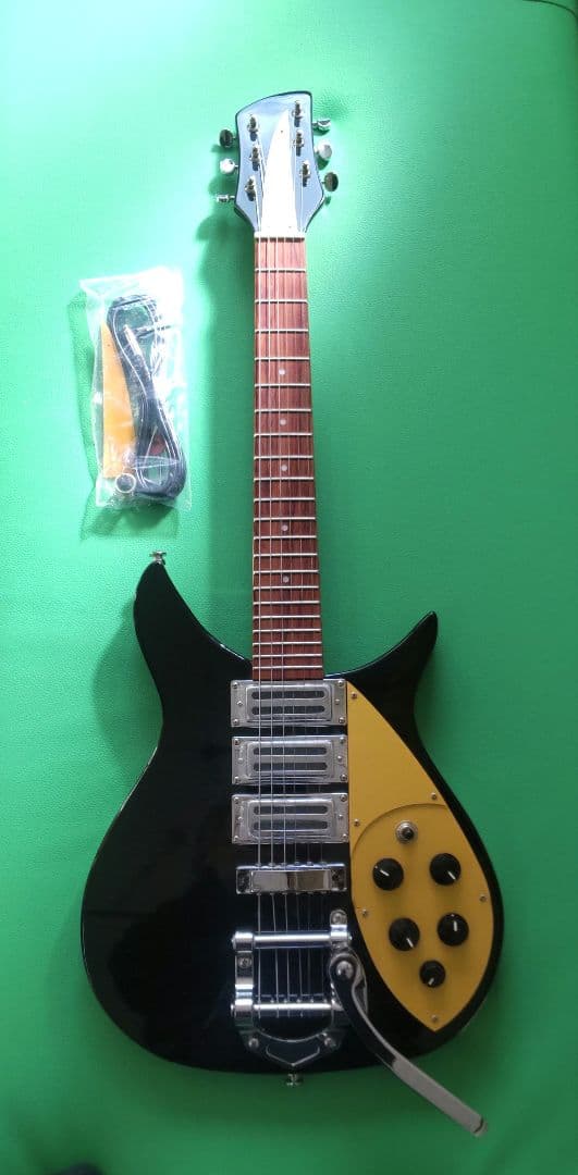 リッケンバッカー ３２５コピー ギター
