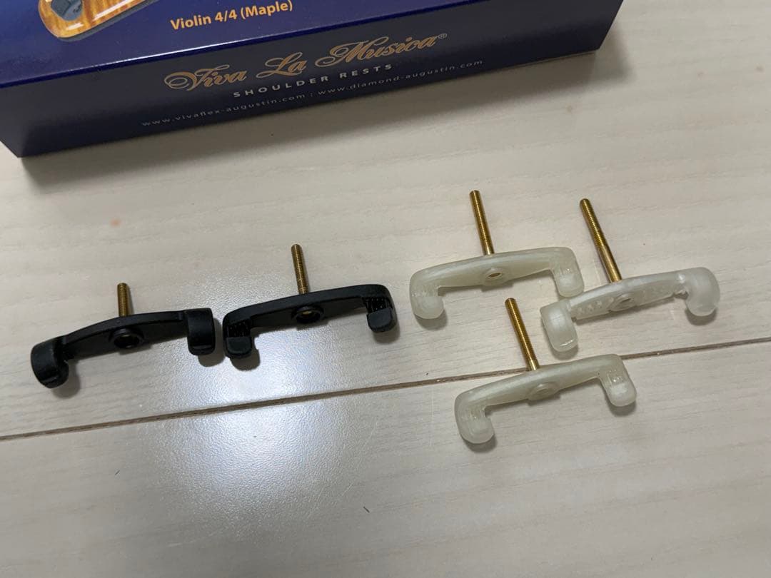 Viva La Musica AUGUSTIN MAPLE（GOLD）肩当て