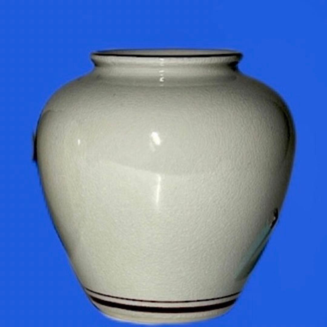 花模様の陶器の壺　九谷焼　桃仙窯