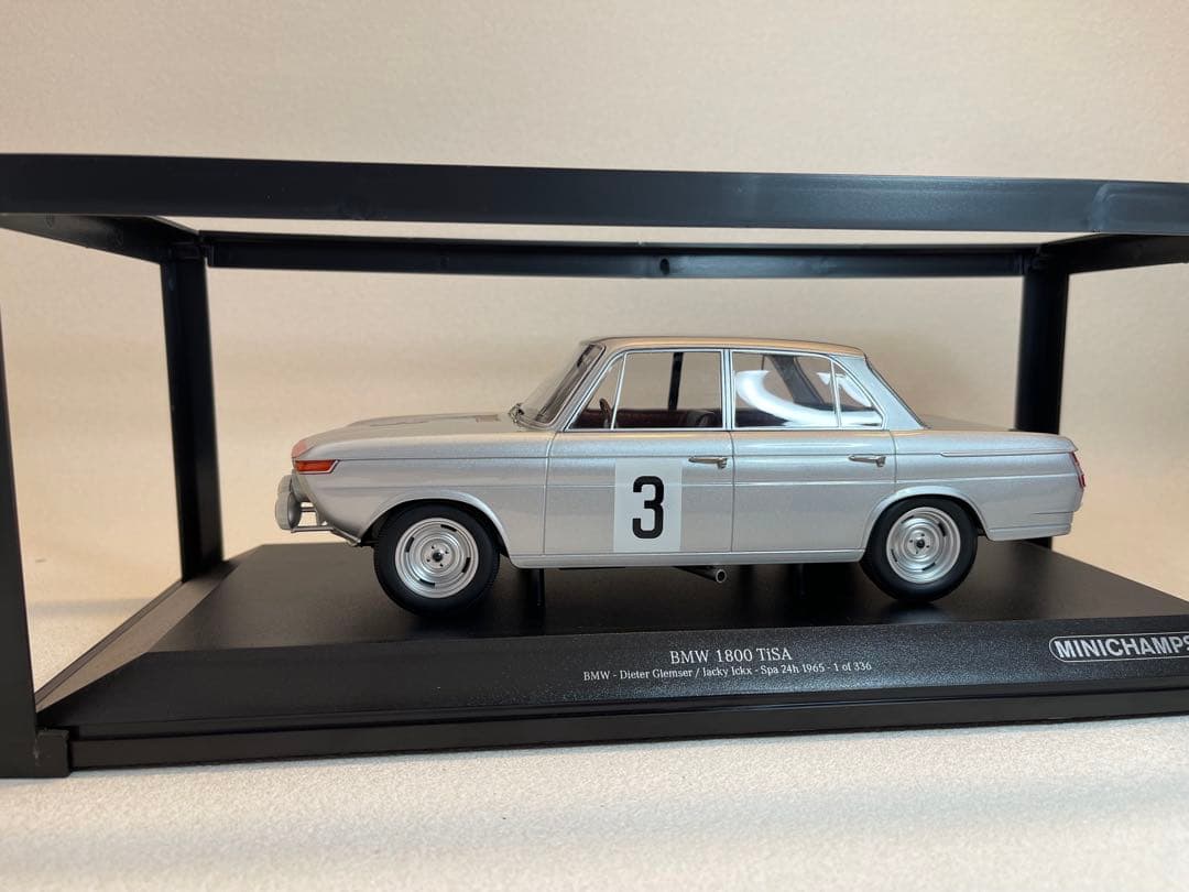 ミニチャンプス社製 1/18 BMW 1800 TiSA
